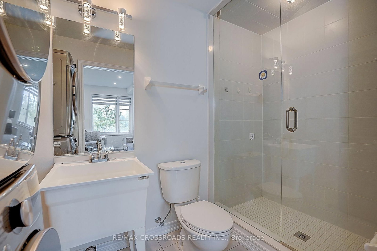 37 Mccague Avenue • Richmond Hill, ON photo 6