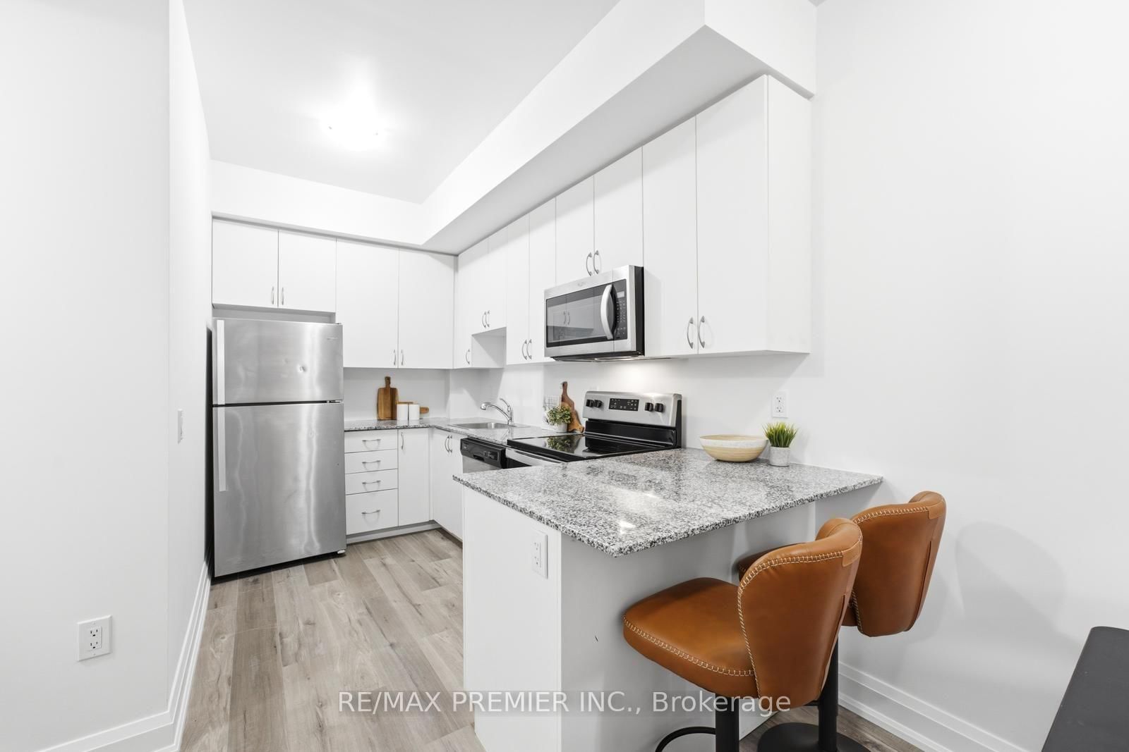 5279 Highway 7 Road • #B1401 • Vaughan, ON photo 10