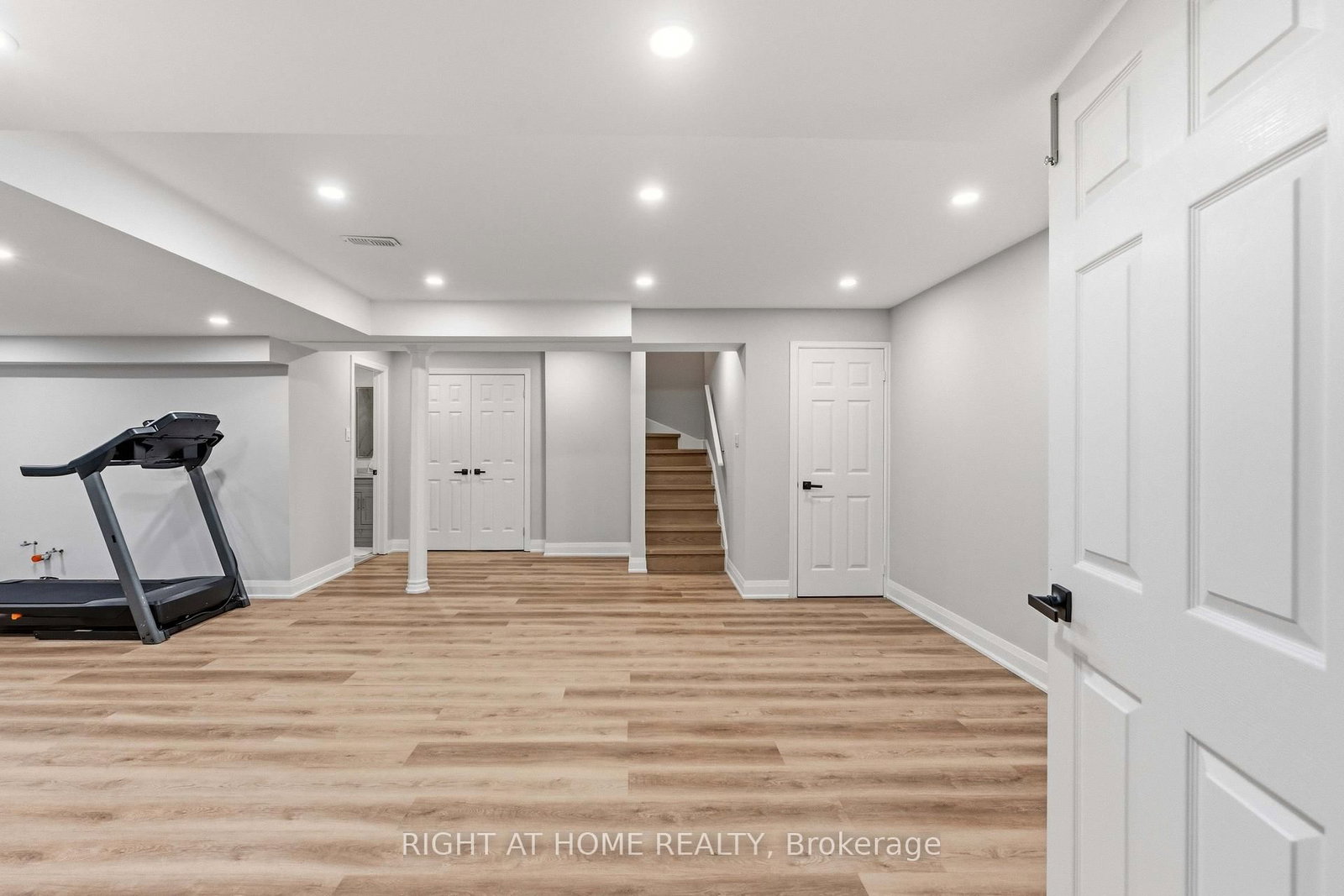 80 Edward Pottage Crescent • King, ON photo 39