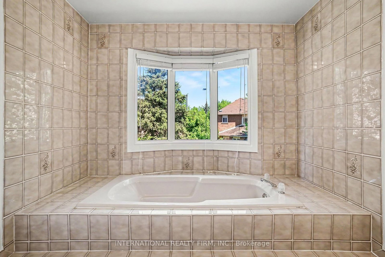 46 Heath Street • Richmond Hill, ON photo 14