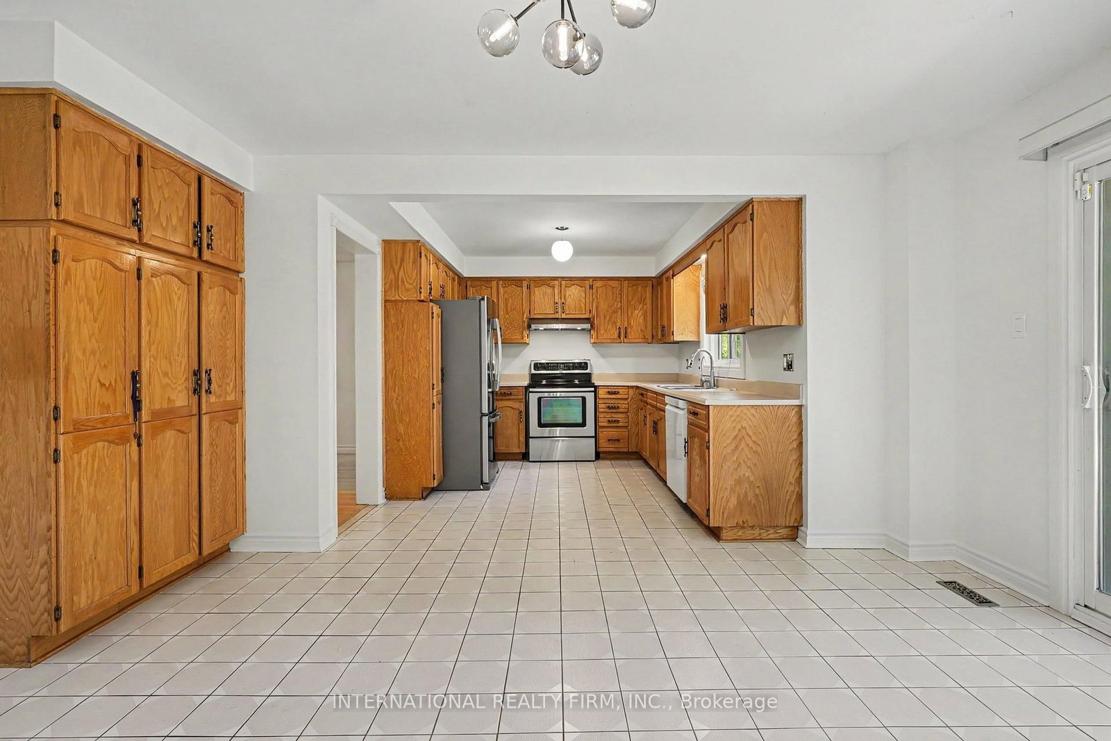 46 Heath Street • Richmond Hill, ON photo 6