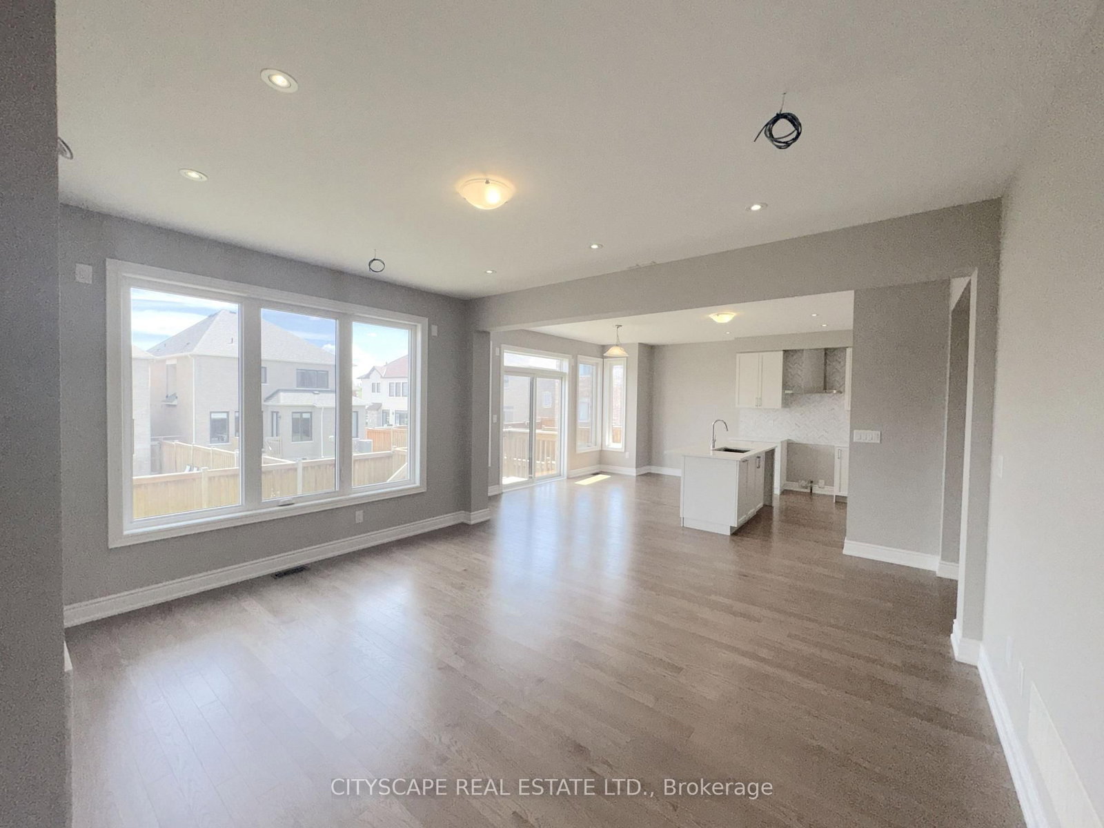 5 Pear Blossom Way • East Gwillimbury, ON photo 16