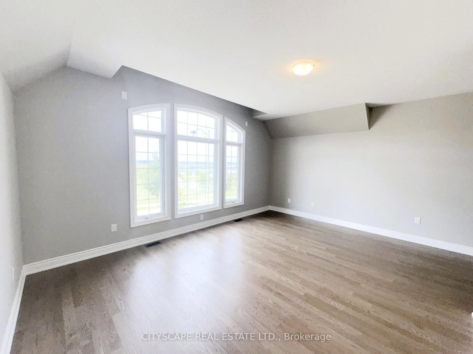5 Pear Blossom Way • East Gwillimbury, ON photo 19