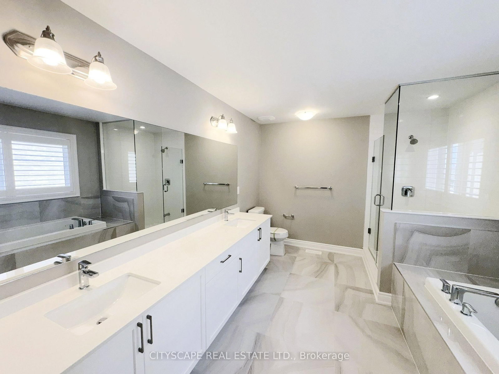 5 Pear Blossom Way • East Gwillimbury, ON photo 24