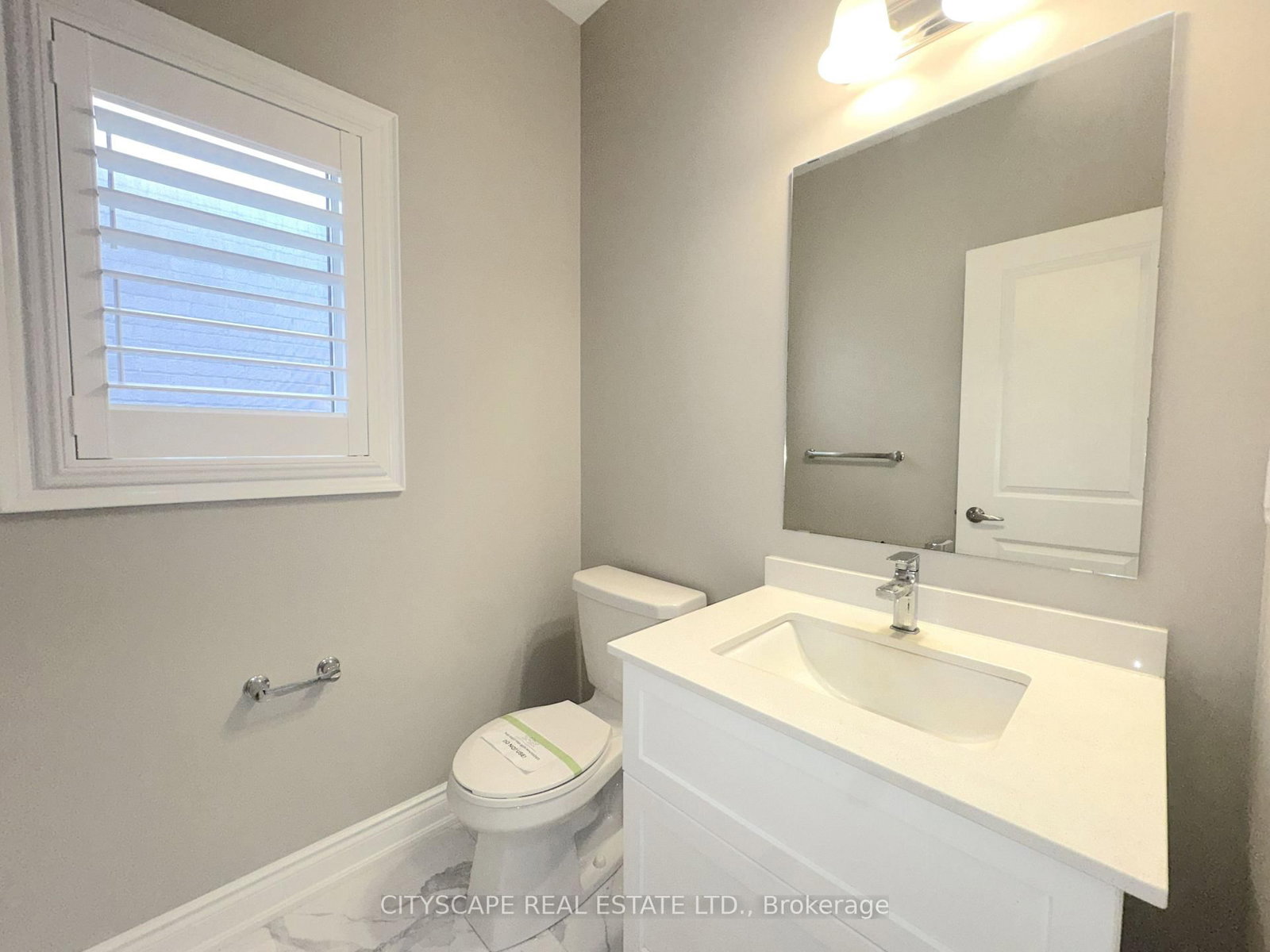 5 Pear Blossom Way • East Gwillimbury, ON photo 36