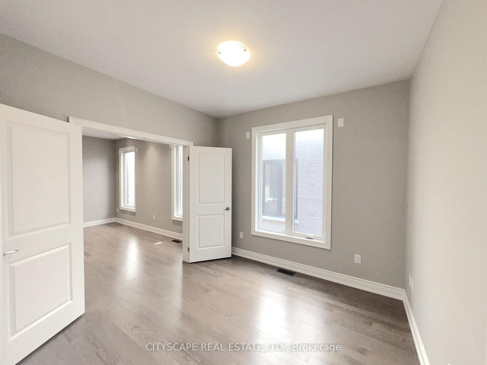 5 Pear Blossom Way • East Gwillimbury, ON photo 9