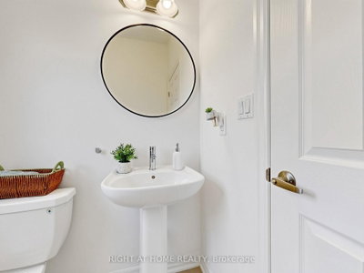 10 George Ellis Drive • Georgina, ON photo 6