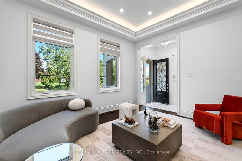 209 Hillsview Drive