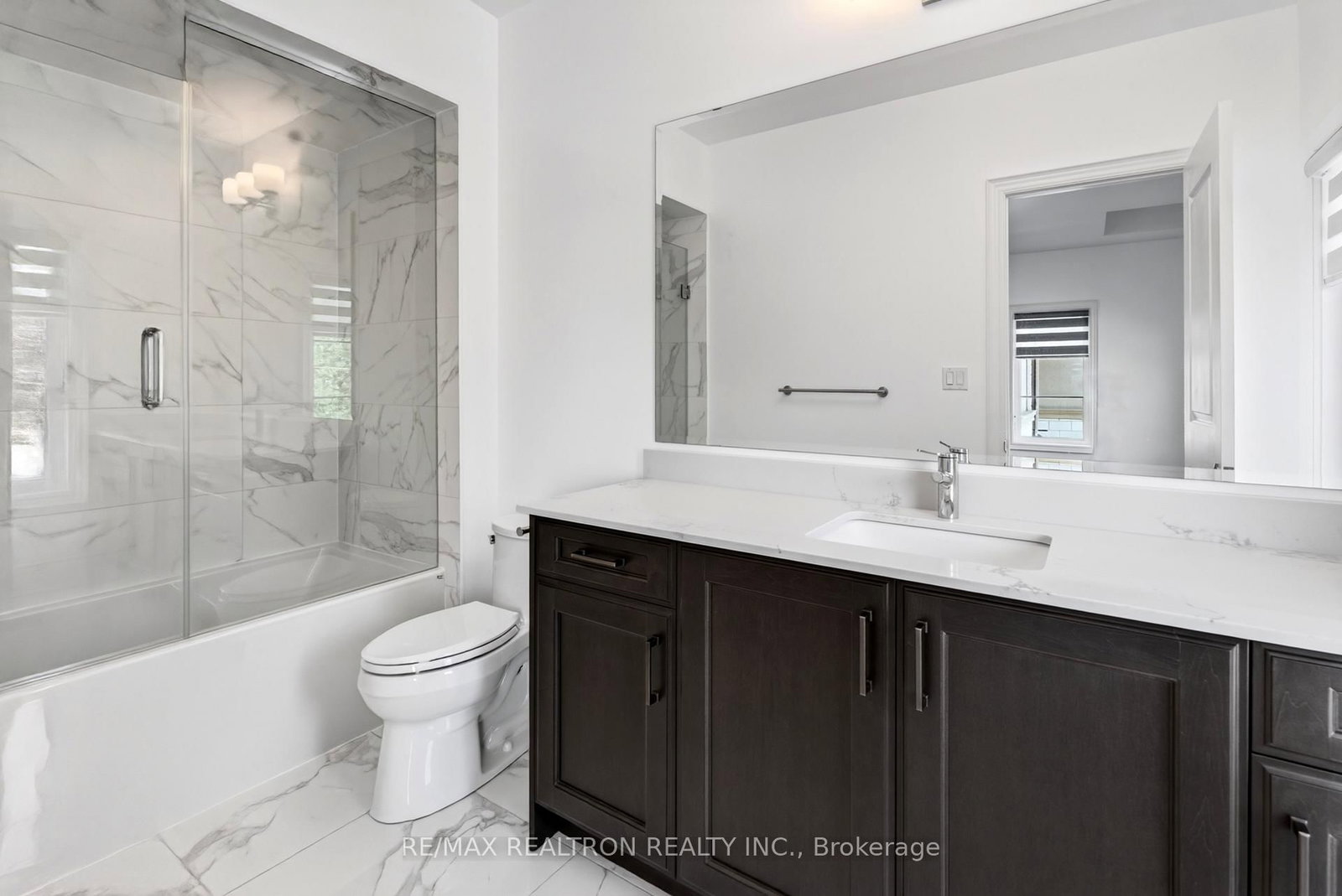 209 Hillsview Drive • Richmond Hill, ON photo 32