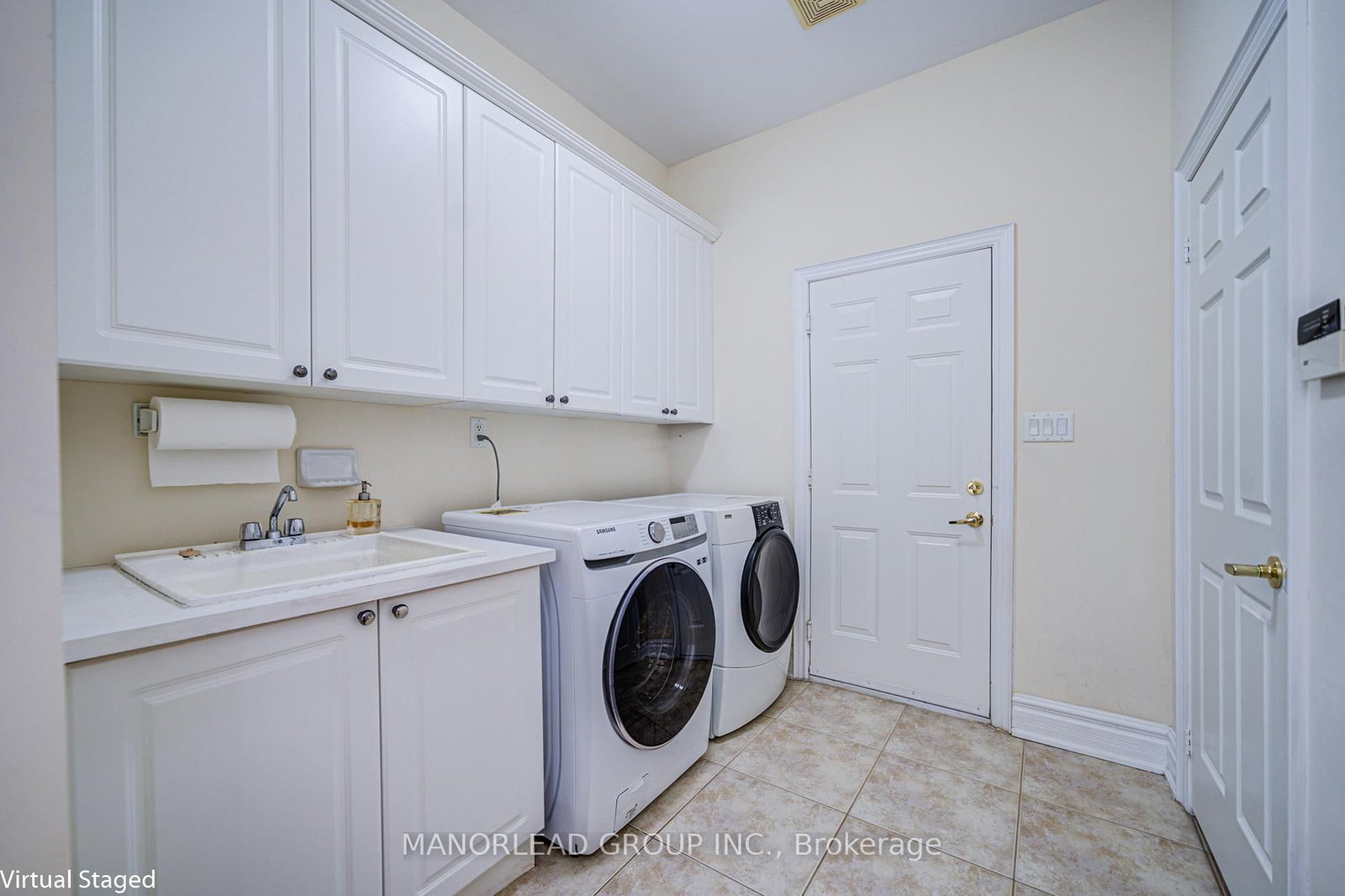 57 Frybrook Crescent • Richmond Hill, ON photo 11
