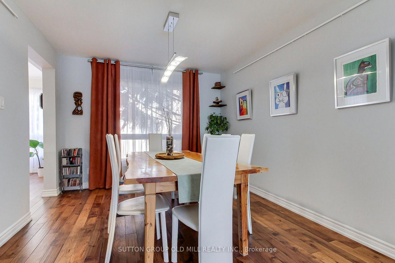 129 Robin Court • Newmarket, ON photo 11