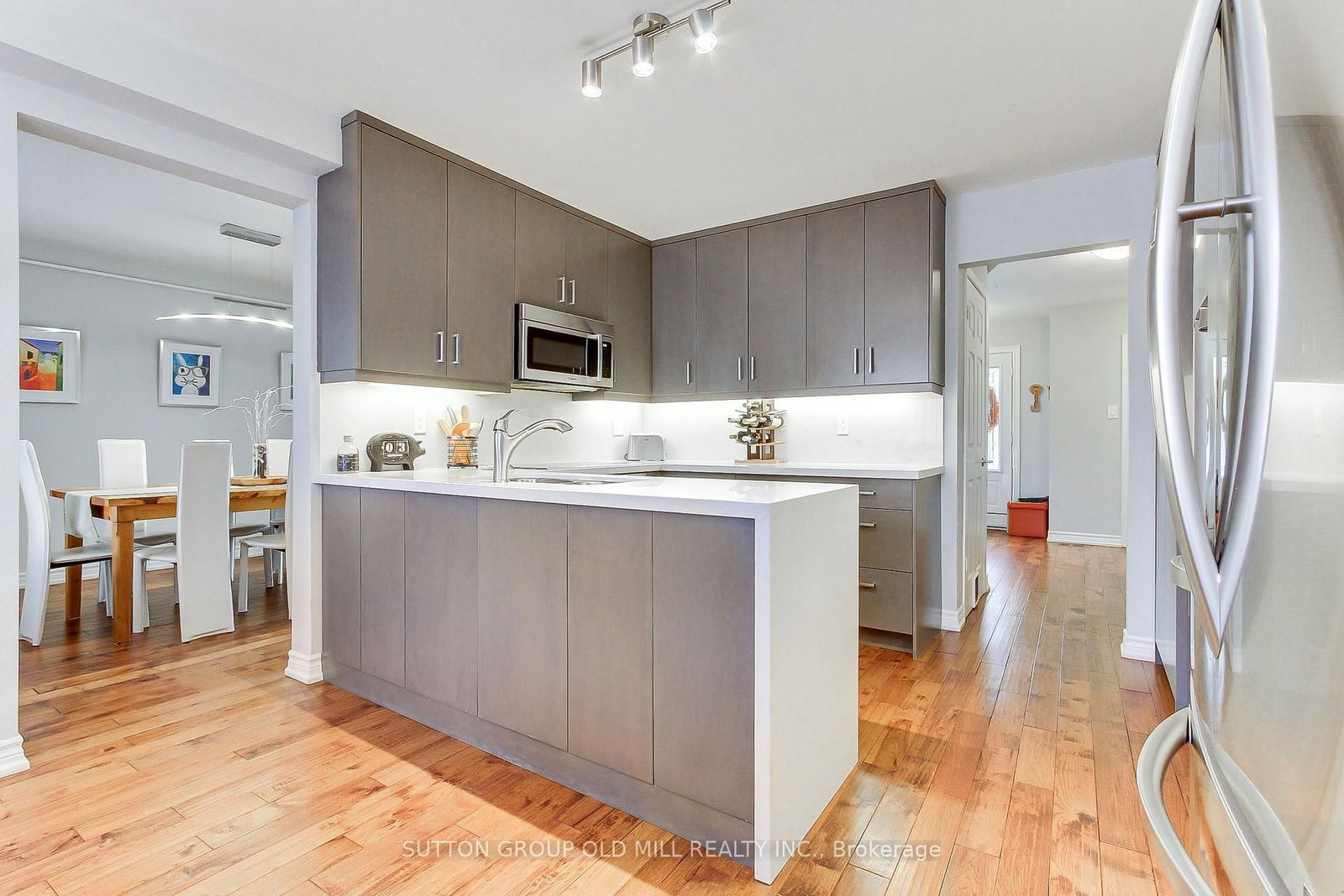 129 Robin Court • Newmarket, ON photo 14