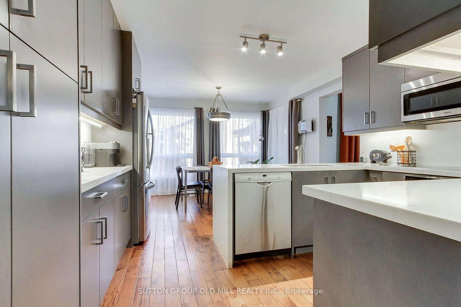 129 Robin Court • Newmarket, ON photo 19