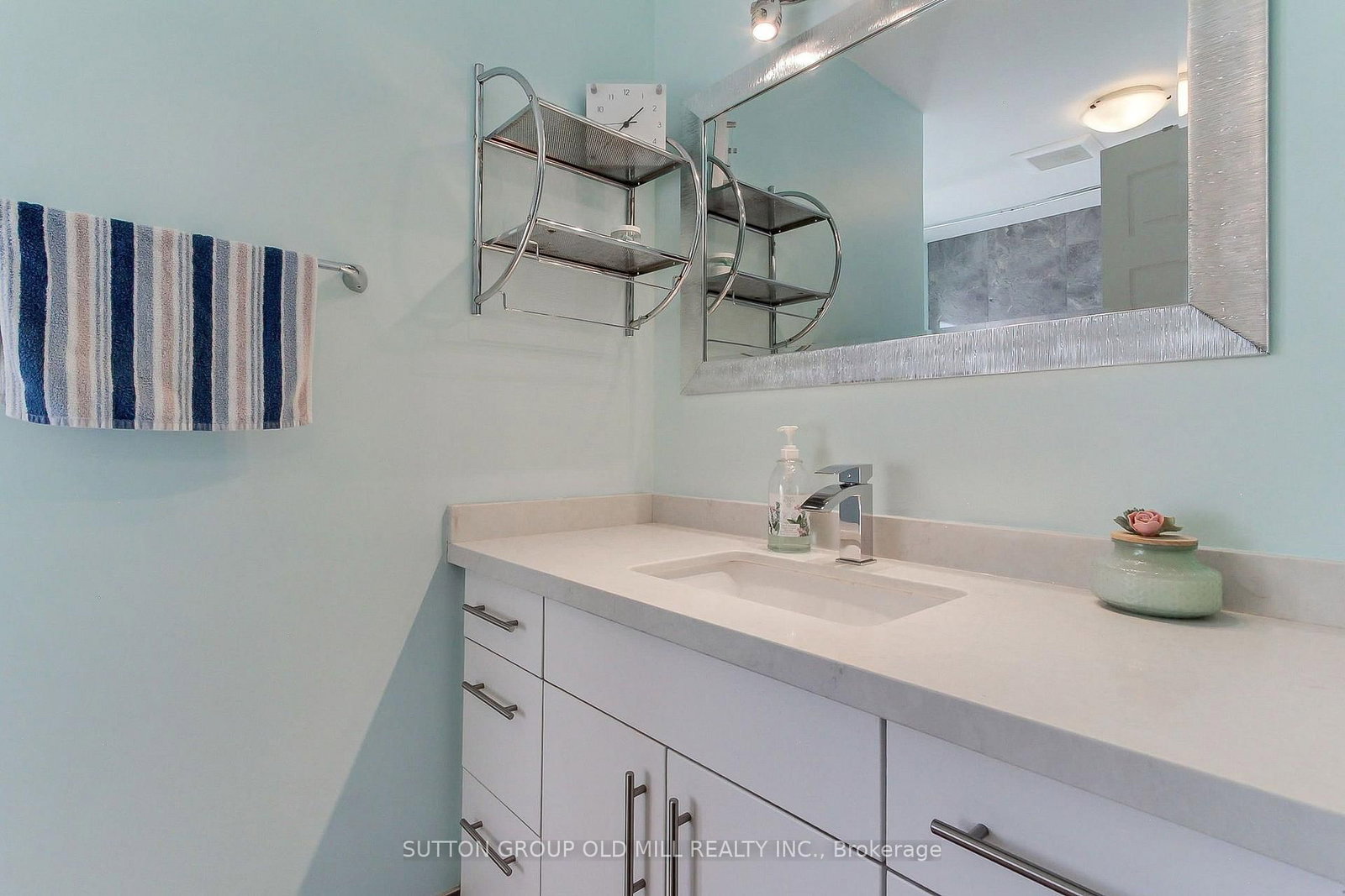 129 Robin Court • Newmarket, ON photo 36