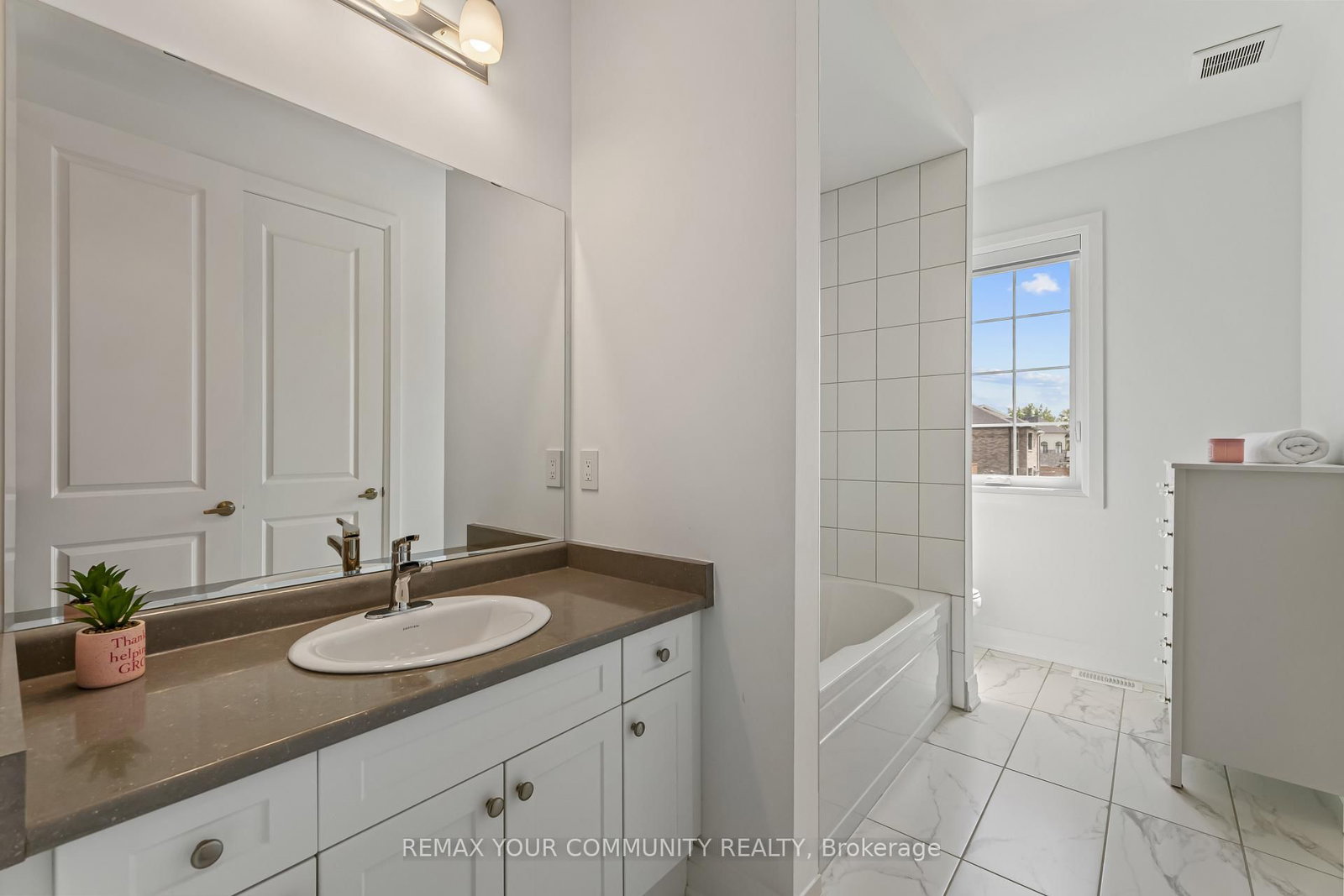 614 Newlove Street • Innisfil, ON photo 24