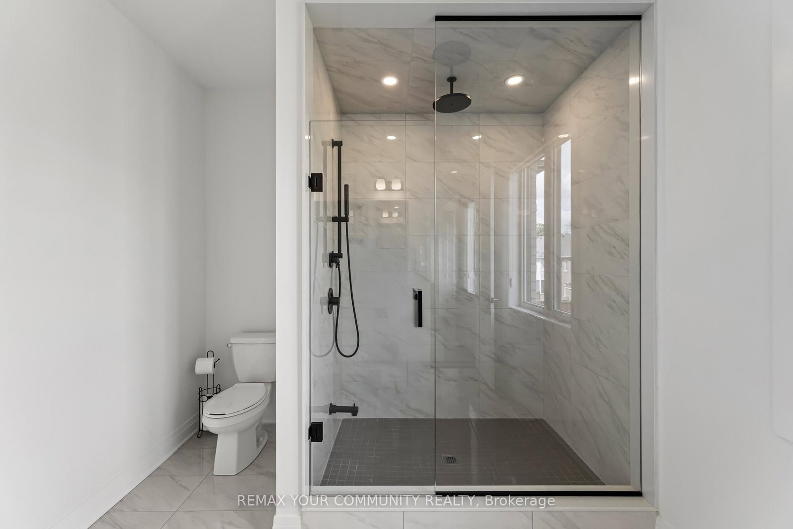 614 Newlove Street • Innisfil, ON photo 37