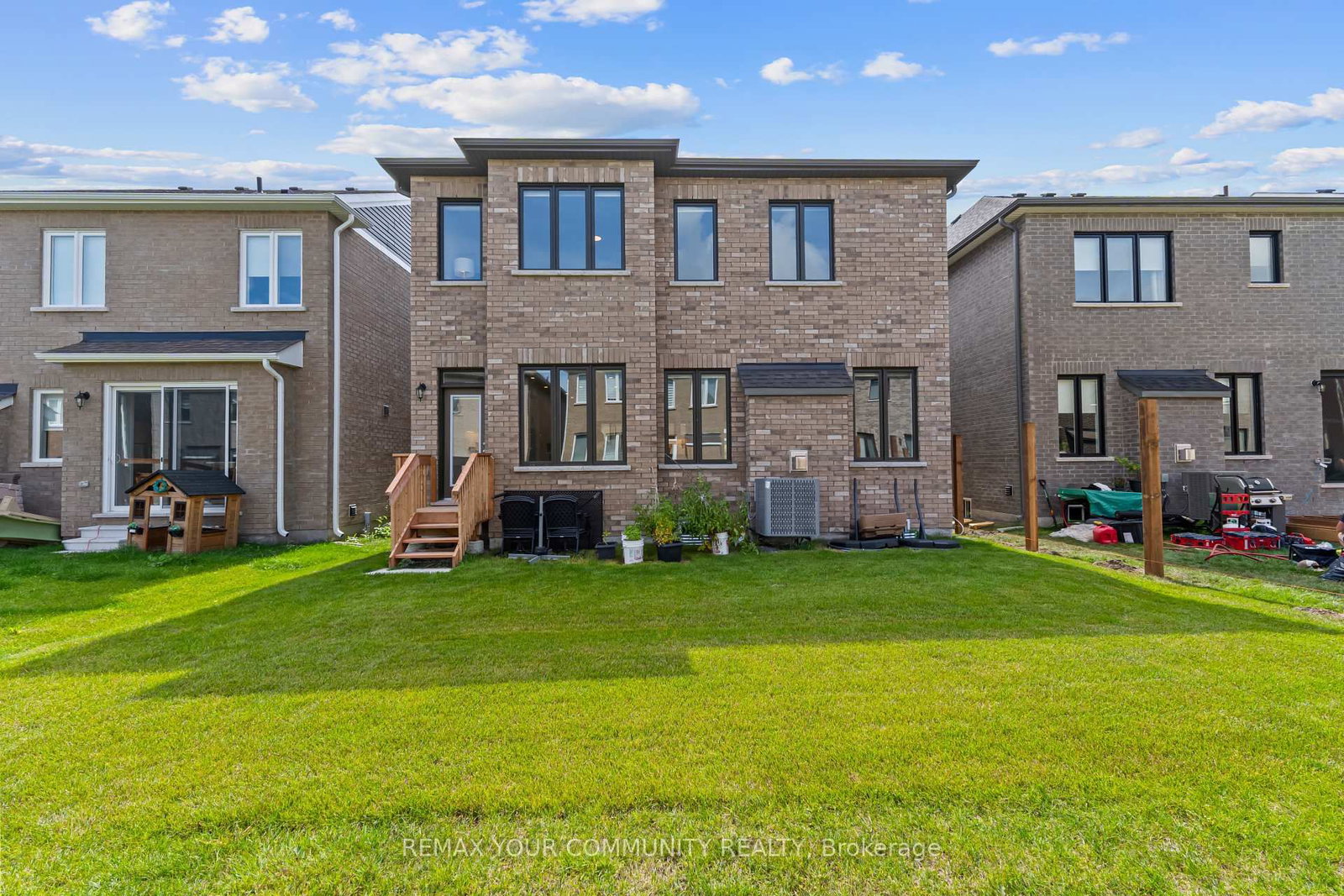 614 Newlove Street • Innisfil, ON photo 43