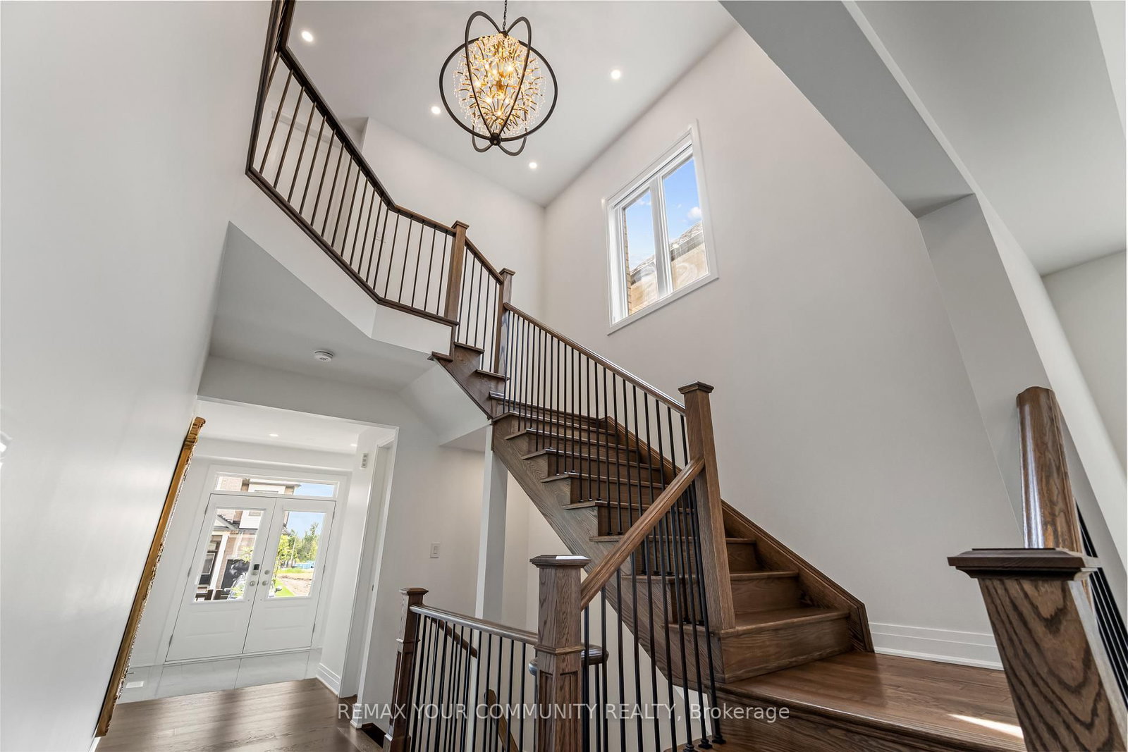 614 Newlove Street • Innisfil, ON photo 6