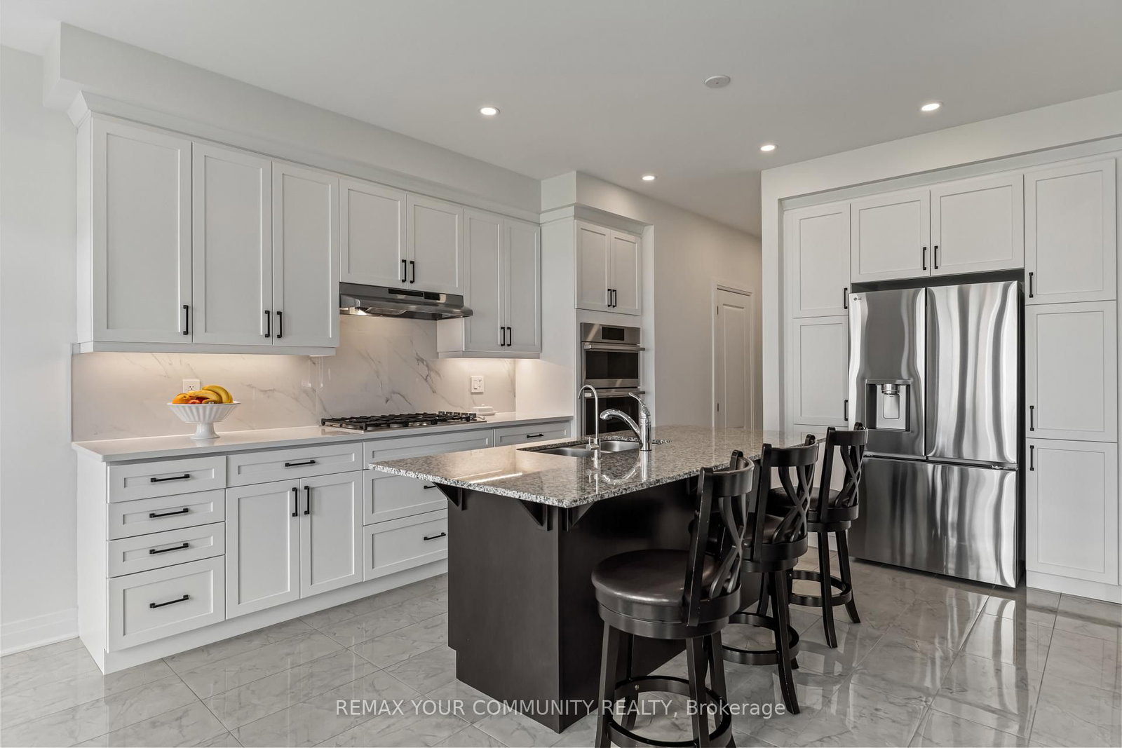 614 Newlove Street • Innisfil, ON photo 8