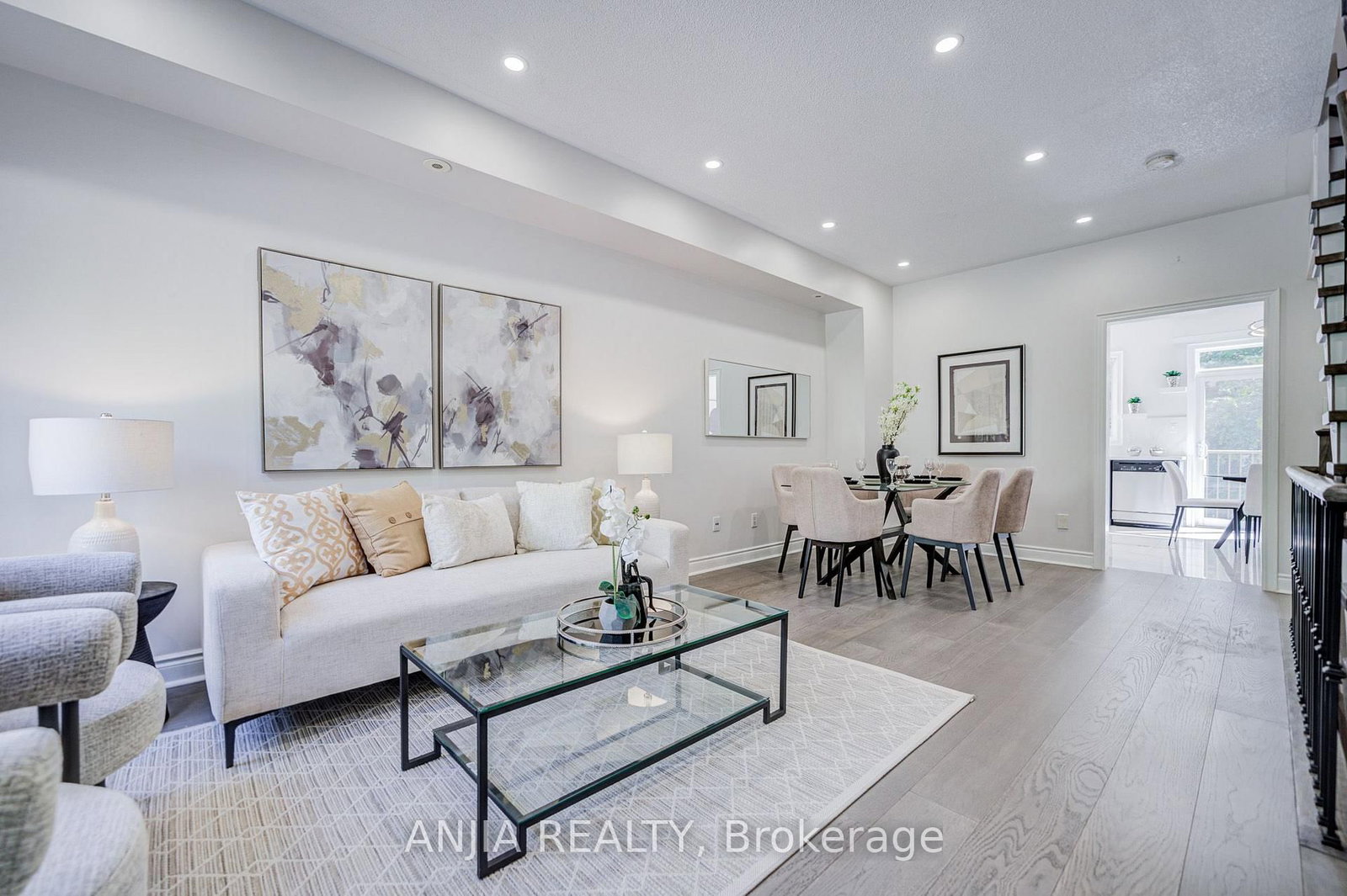25 Galleria Parkway • Markham, ON photo 18