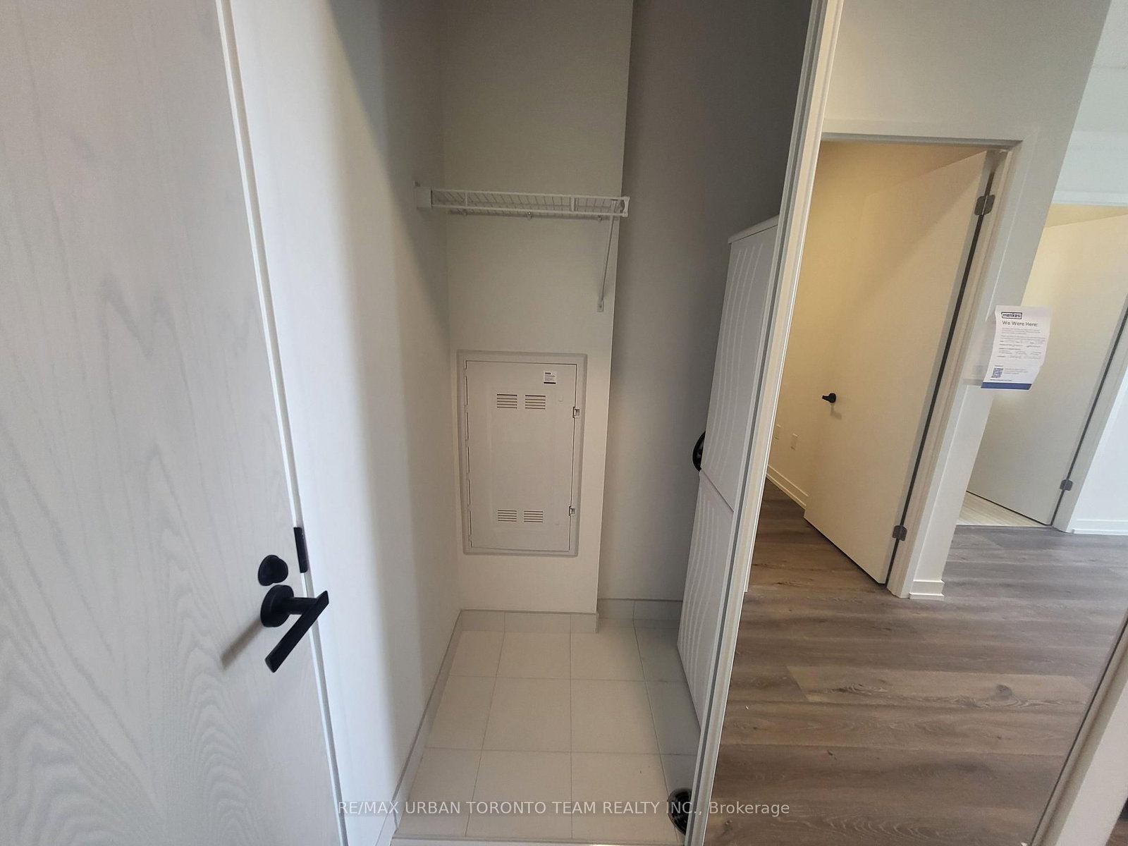 3905-225 Commerce St, Vaughan, view 10