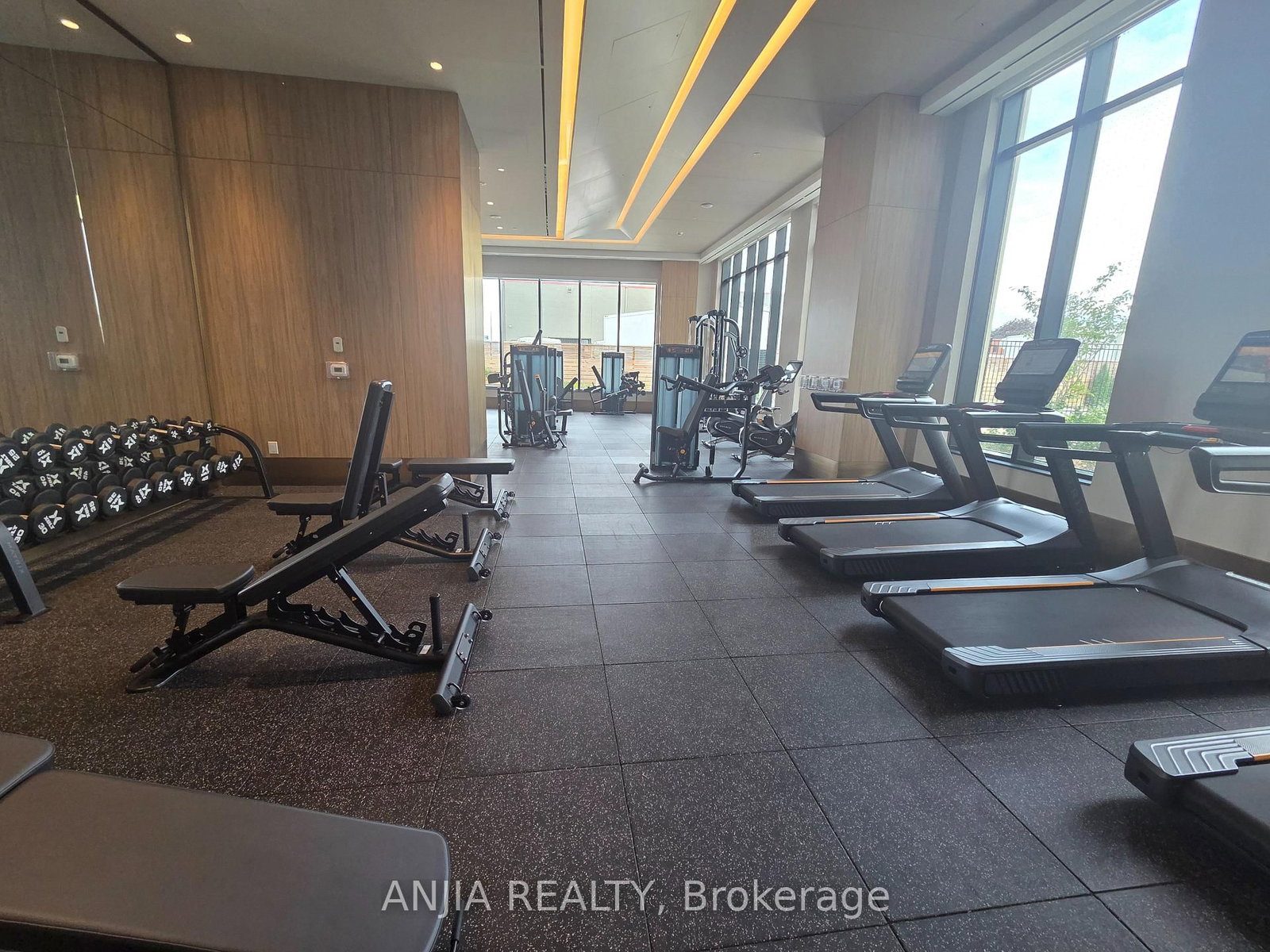 1509-5 Meadowdale Rd, Vaughan, view 3