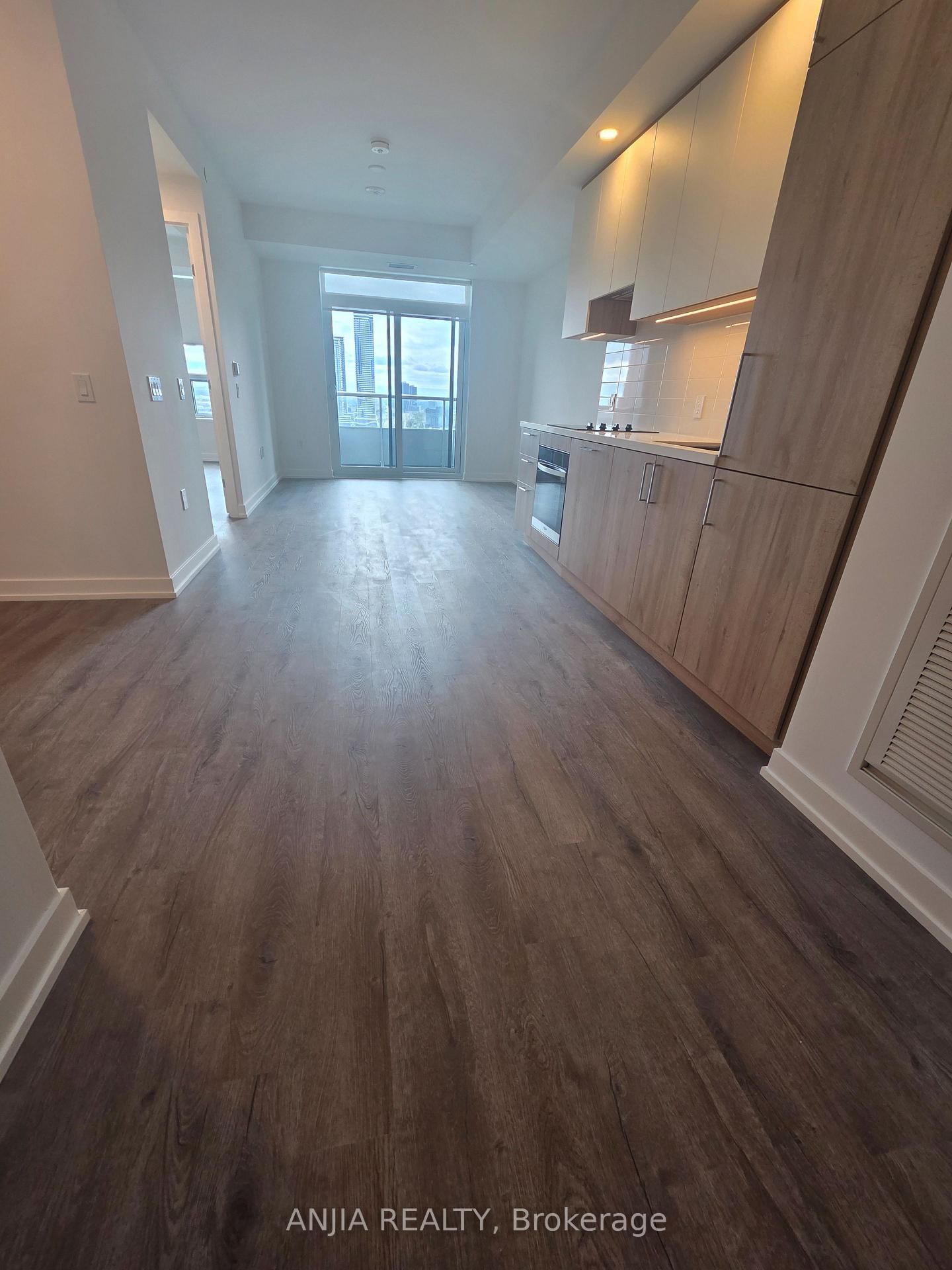 1509-5 Meadowdale Rd, Vaughan, view 6