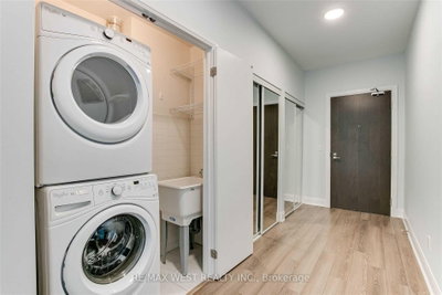 2900 Highway 7 • #3203 • Vaughan, ON photo 3