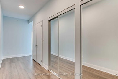 2900 Highway 7 • #3203 • Vaughan, ON photo 5