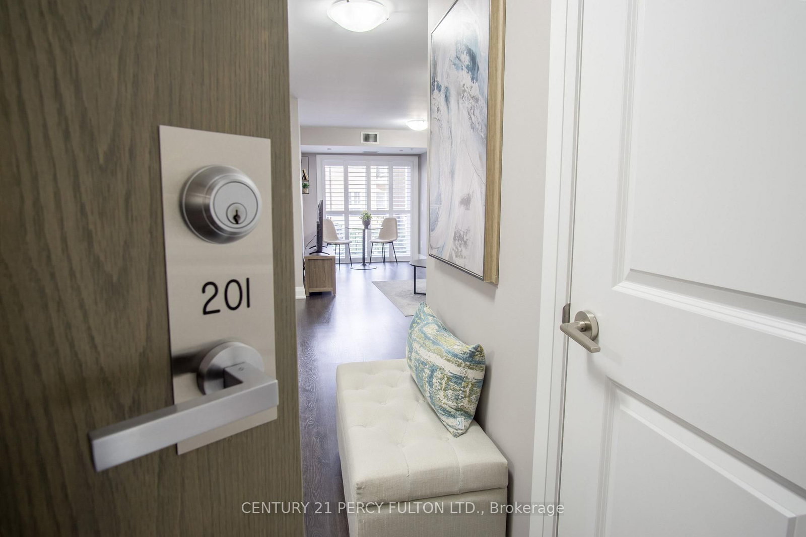 481 Rupert Avenue • #201 • Whitchurch-Stouffville, ON photo 5