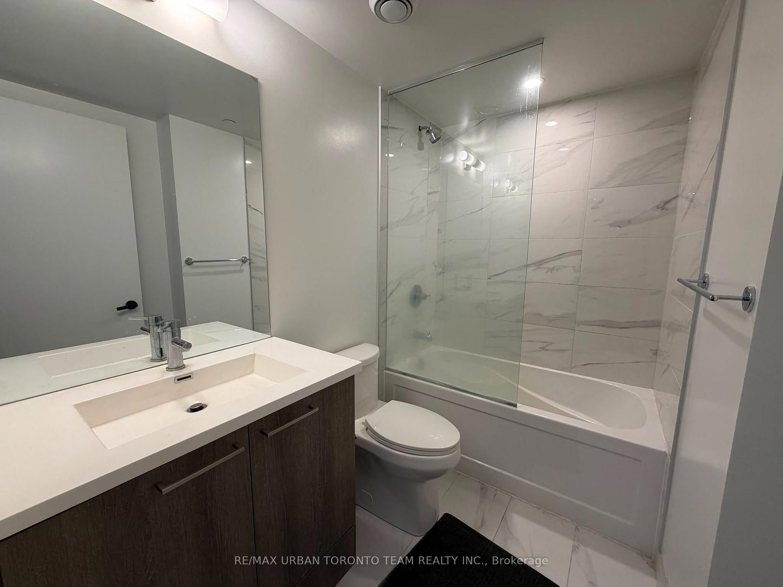 301-195 Commerce St, Vaughan, view 8