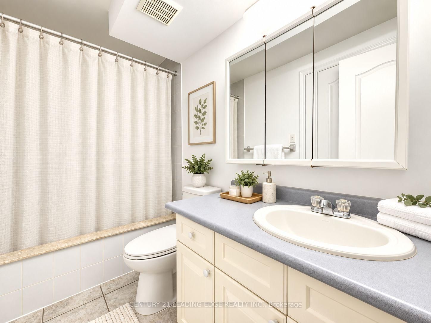 19 Kingly Crest Way • Vaughan, ON photo 32