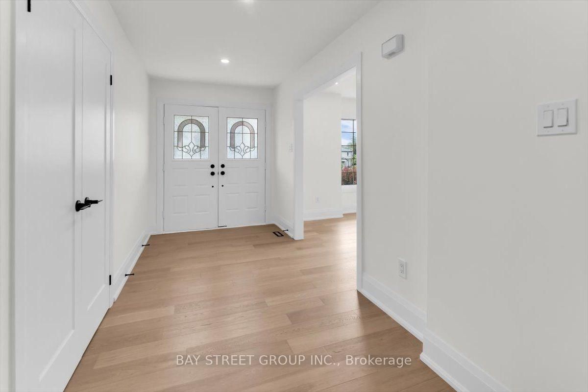 25 Marjorie Drive • Whitchurch-Stouffville, ON photo 7