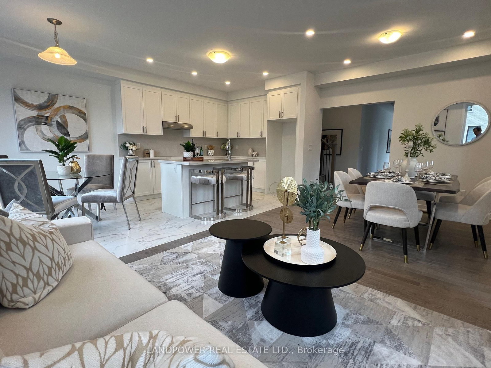 157 Anna Russell Way • Markham, ON photo 4