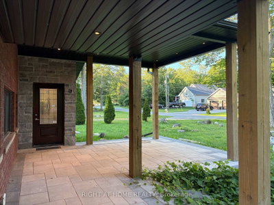 2012 Inglewood Drive • Innisfil, ON photo 2