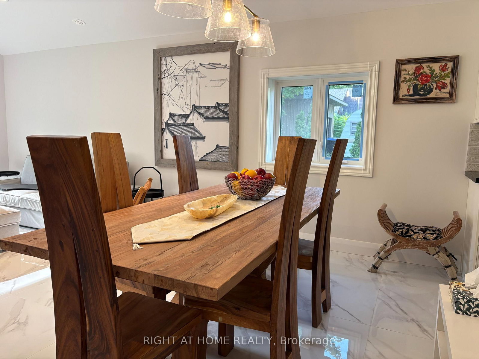 2012 Inglewood Drive • Innisfil, ON photo 7