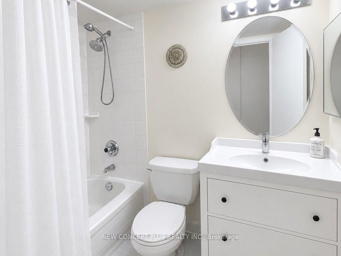 91 Townsgate Drive • #506 • Vaughan, ON photo 8