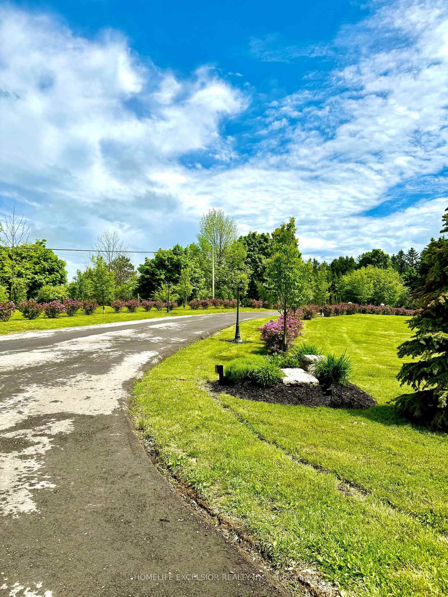 14428 Mccowan Road • Whitchurch-Stouffville, ON photo 4