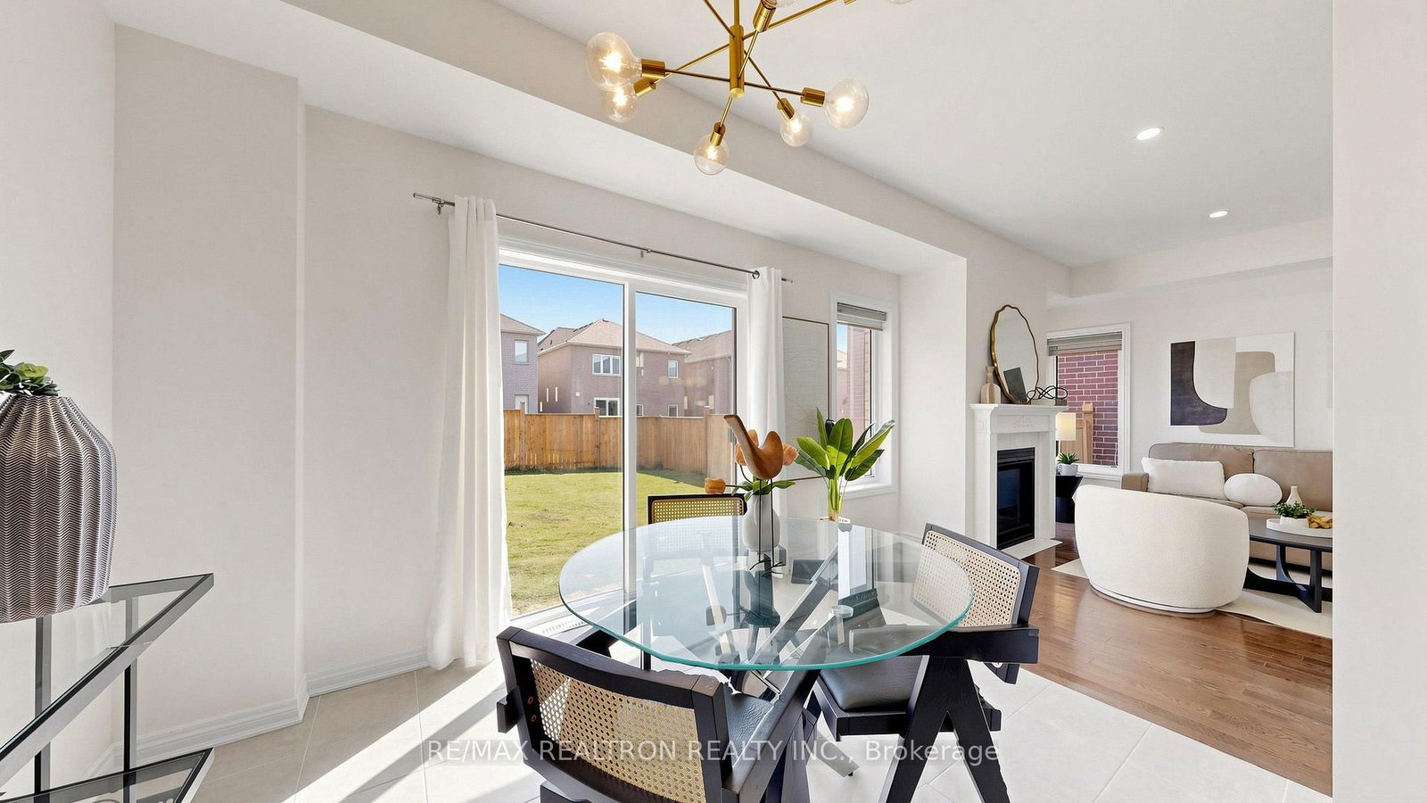 23 Foxberry Road • East Gwillimbury, ON photo 20