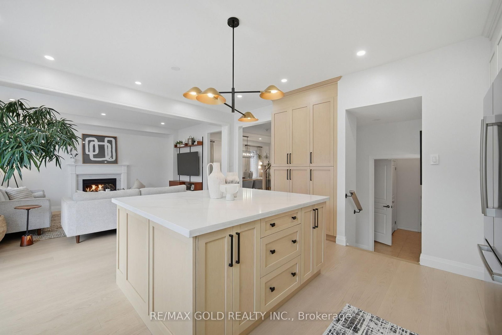 24 Gunning Crescent E • New Tecumseth, ON photo 22