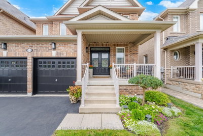 24 Gunning Crescent E • New Tecumseth, ON photo 3