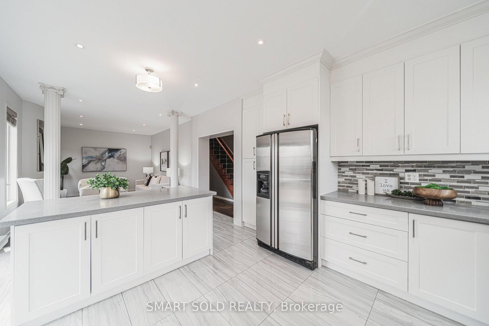 16 Courtney Crescent • Richmond Hill, ON photo 13