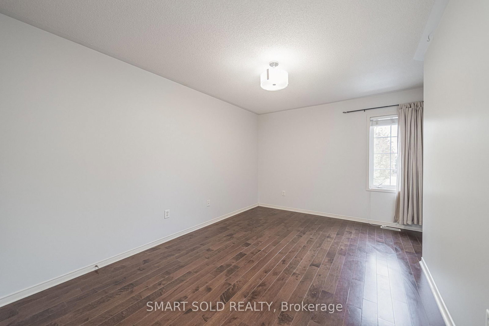 16 Courtney Crescent • Richmond Hill, ON photo 27