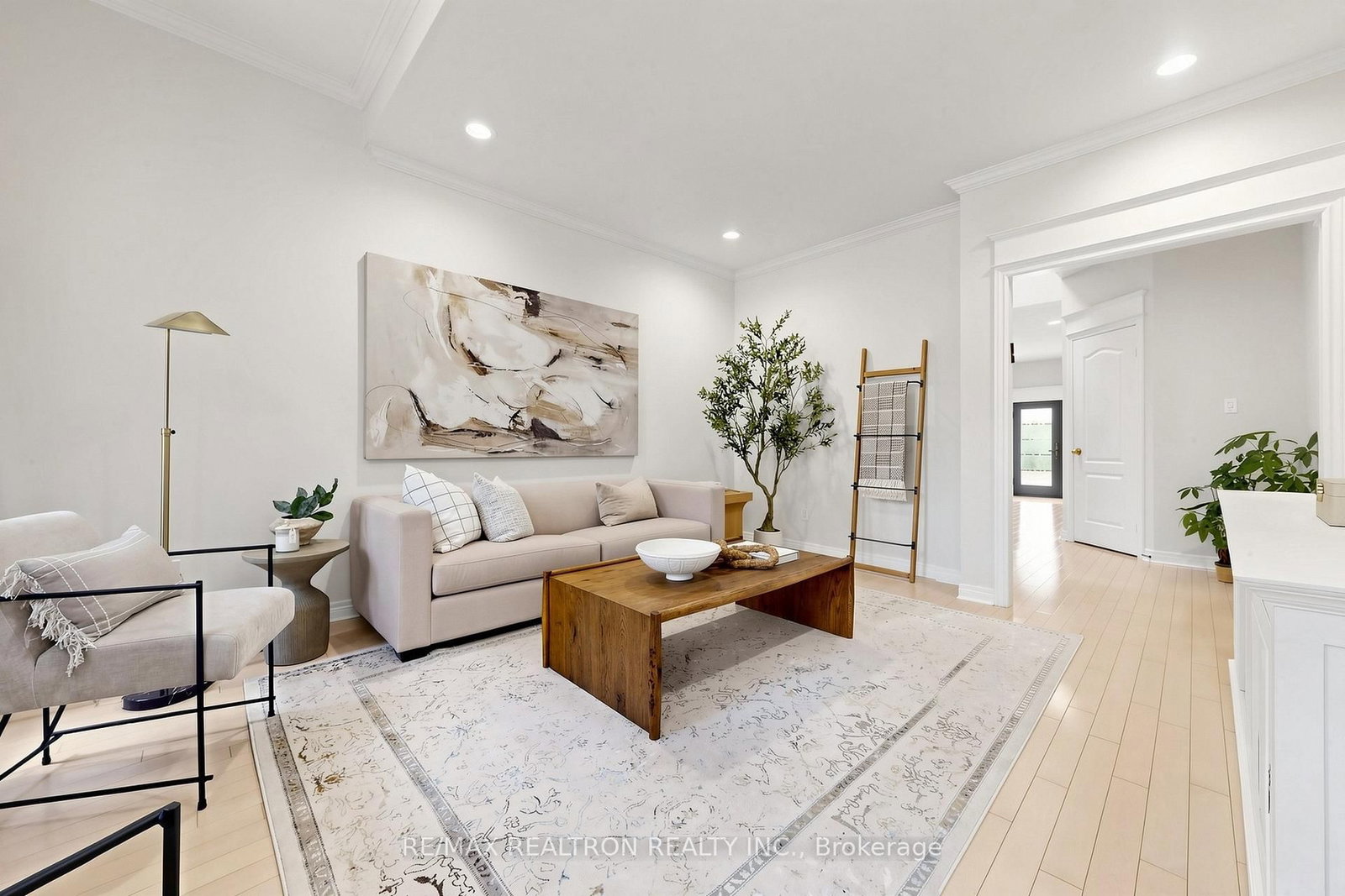 338 Mcbride Crescent • Newmarket, ON photo 12