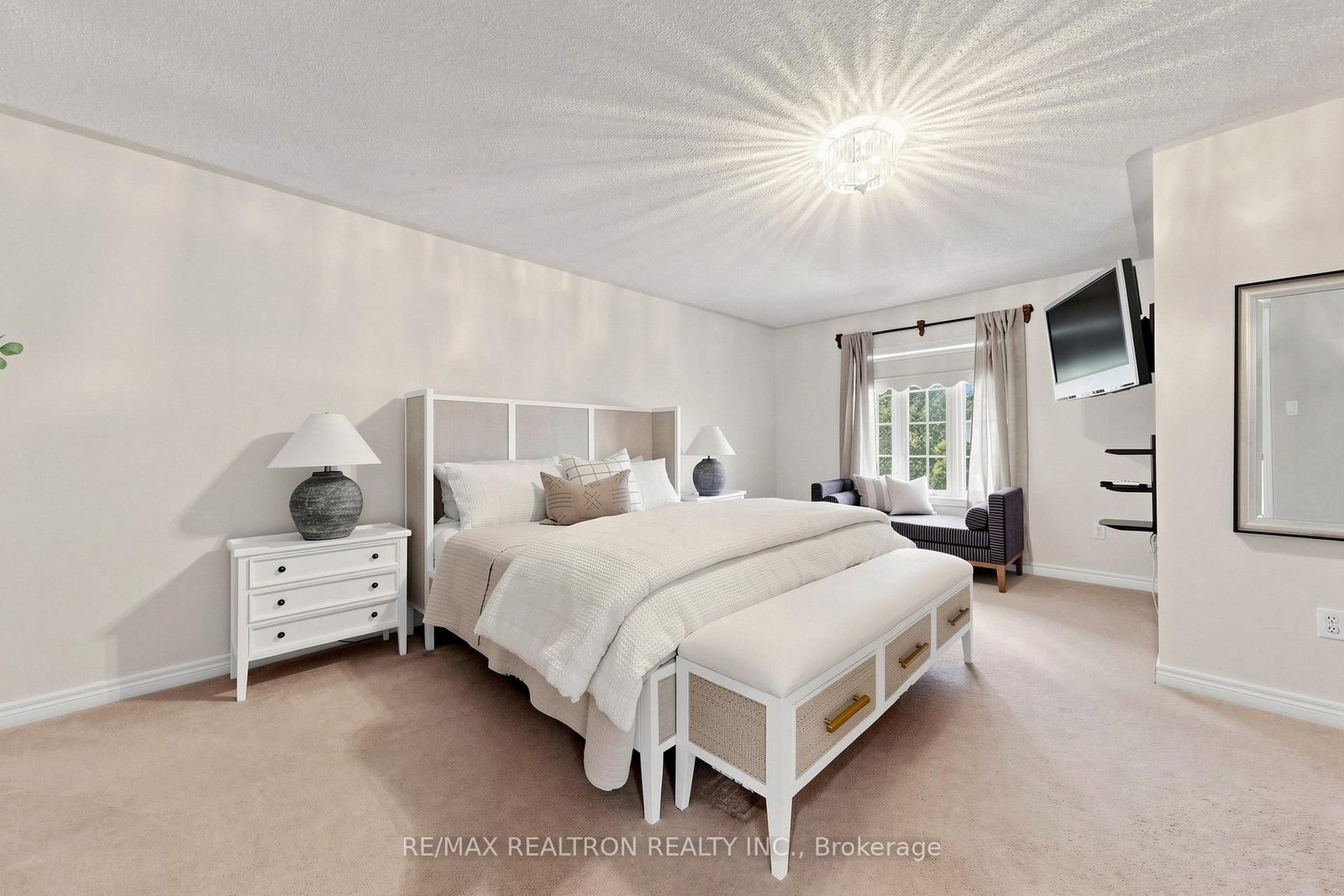 338 Mcbride Crescent • Newmarket, ON photo 25