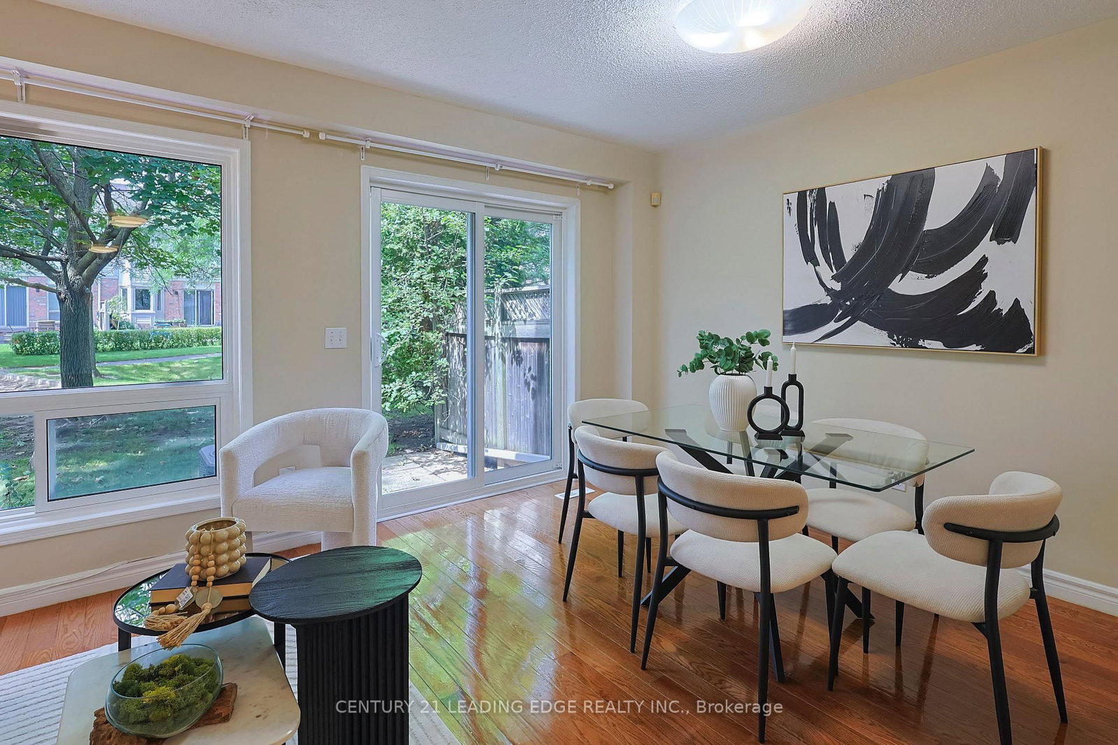 81 Northern Heights Drive • Richmond Hill, ON photo 4