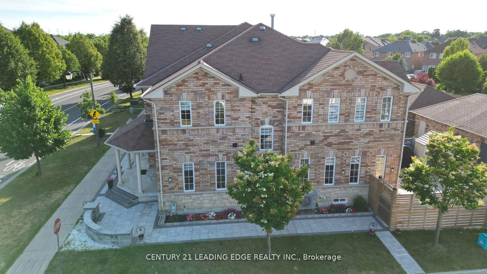 648 South Unionville Avenue • Markham, ON photo 5