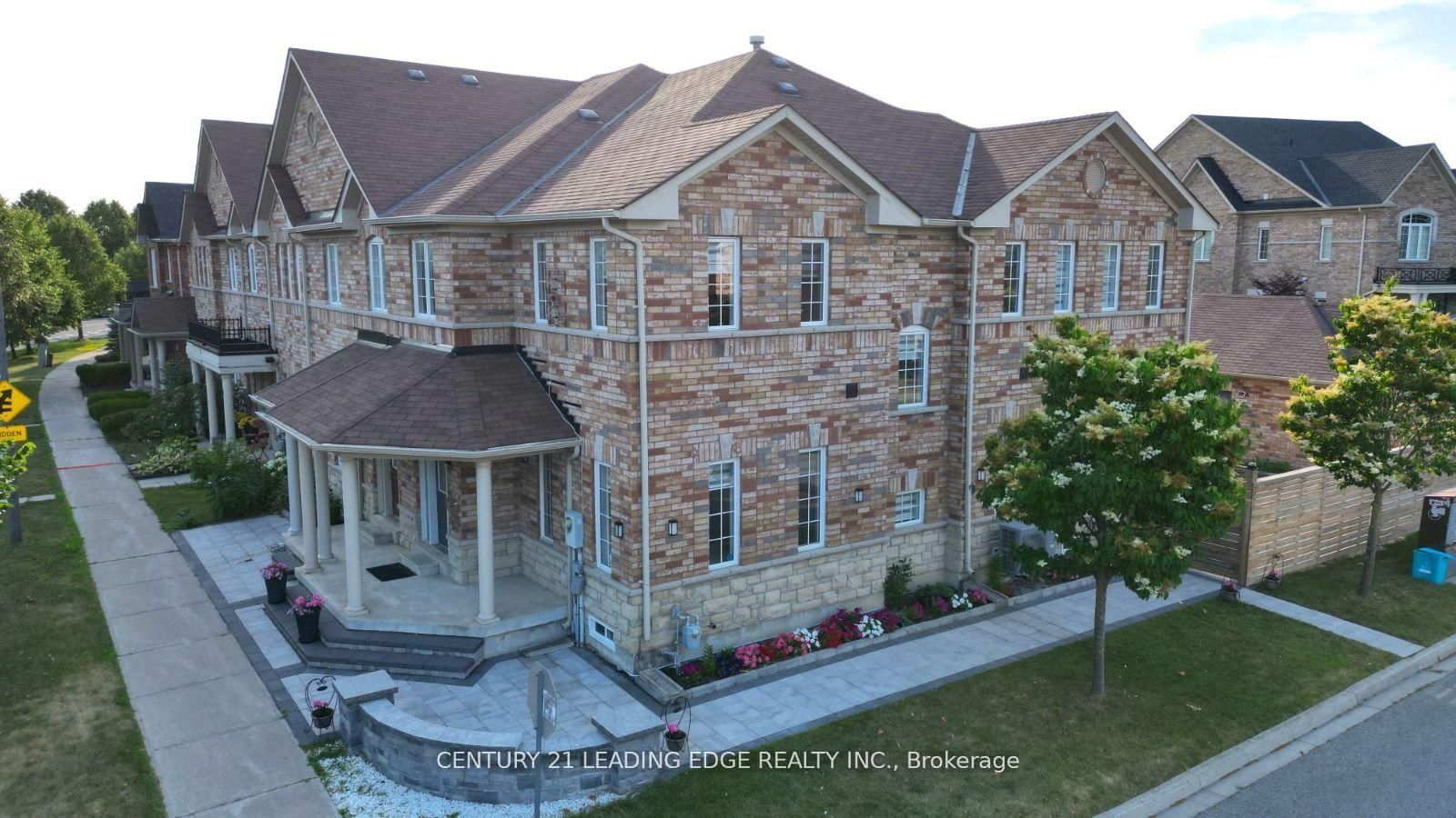 648 South Unionville Avenue • Markham, ON photo 6