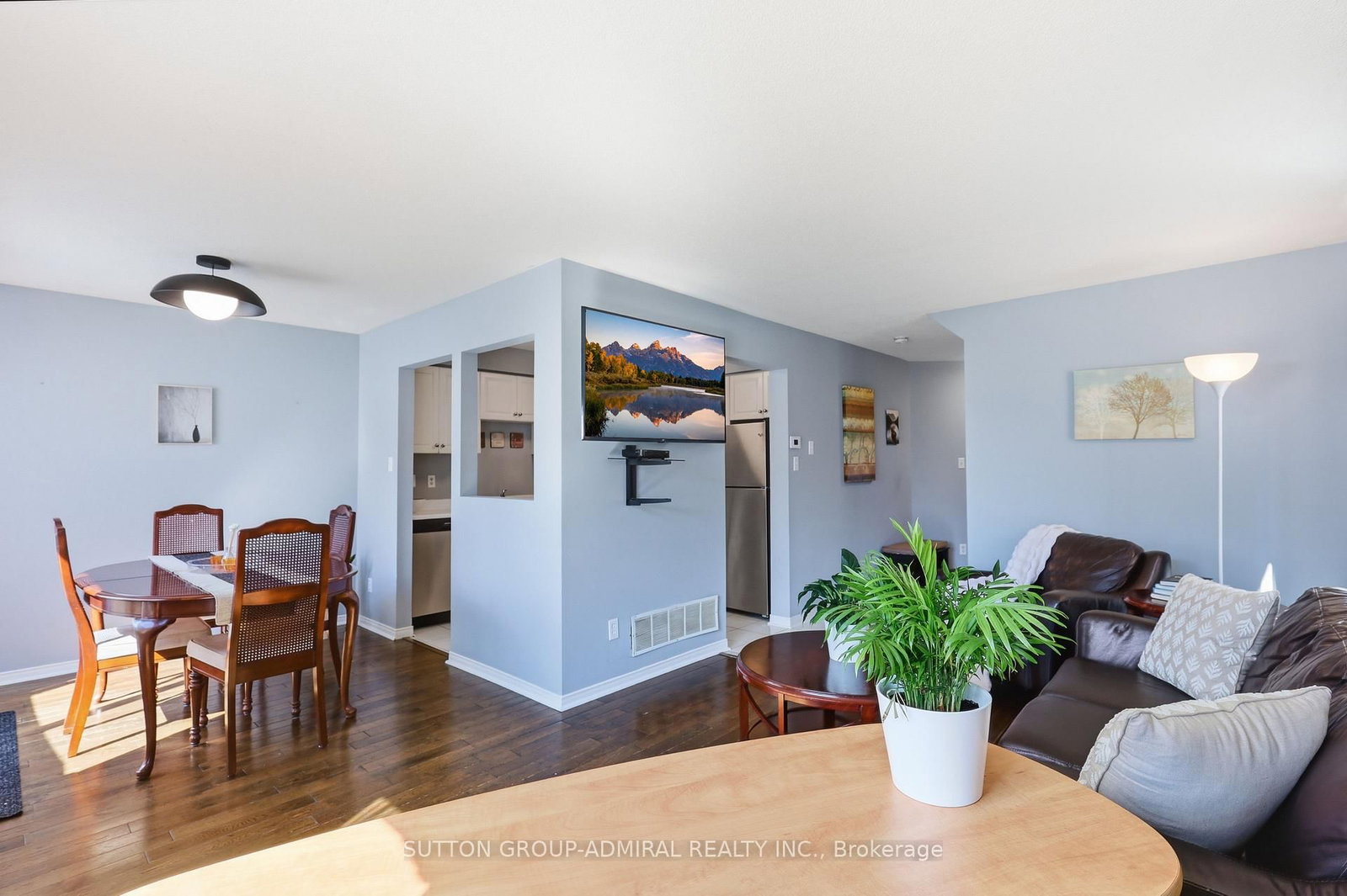 96 Islay Crescent • Vaughan, ON photo 9