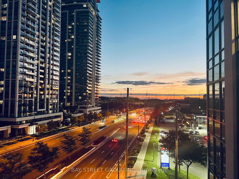 811 - 370 Highway 7 E